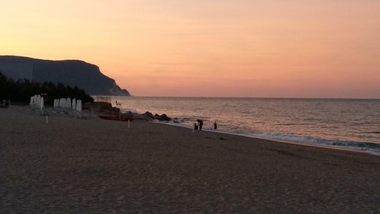 Affittacamere I Principi Del Conero Numana Bagian luar foto